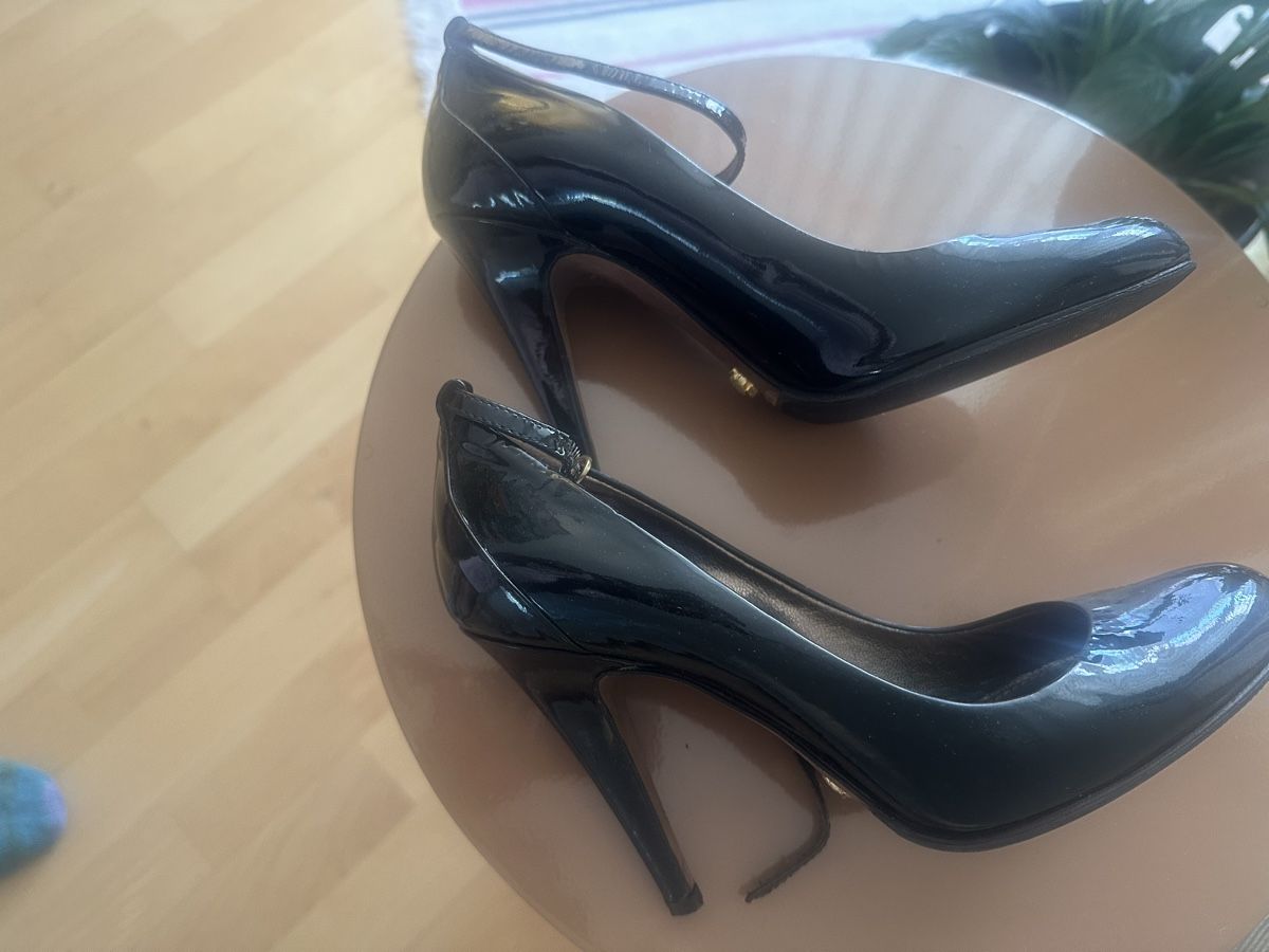 Scarpe da donna: Navy boot Heels, Size 37 - Chic & Stylish! – Usato da Zürich venduto da Jocki02