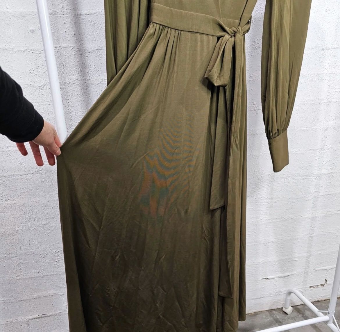 Zimmermann Kleider: Zimmermann Elegant Midi Dress – Neu (gemäss Beschreibung) aus St.Josefen von lop_lh8d 3