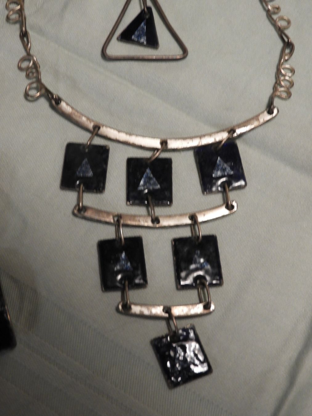 Sonstiger Schmuck: HALSKETTE +OHRENCLIPS +ARMBAND, EMAILLIERT 1970 ca – Gebraucht aus Ettingen von troll-mutter 2