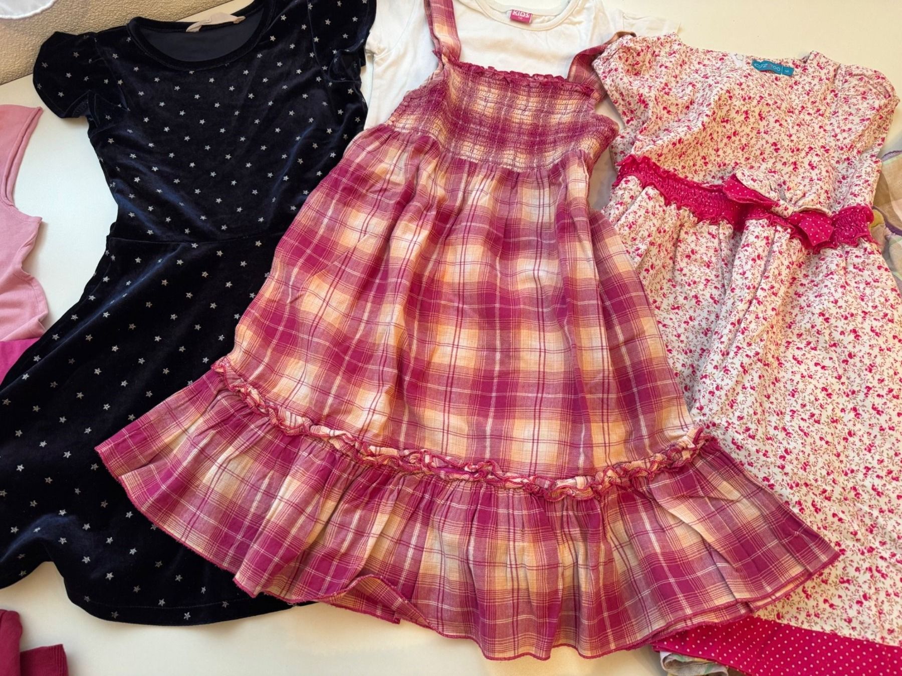 Lotti & Set di vestiti: Kinderkleiderpaket 110-122 – Usato da Lengnau AG venduto da fullthrust 1