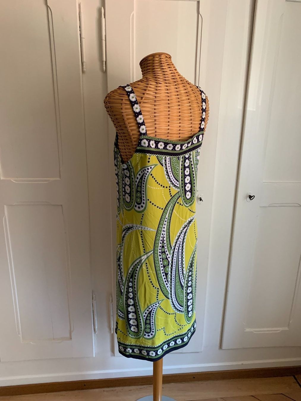 Robes: DOMANI - Kleid bunt gemustert M – D'occasion à Zürich par Diazaio 2