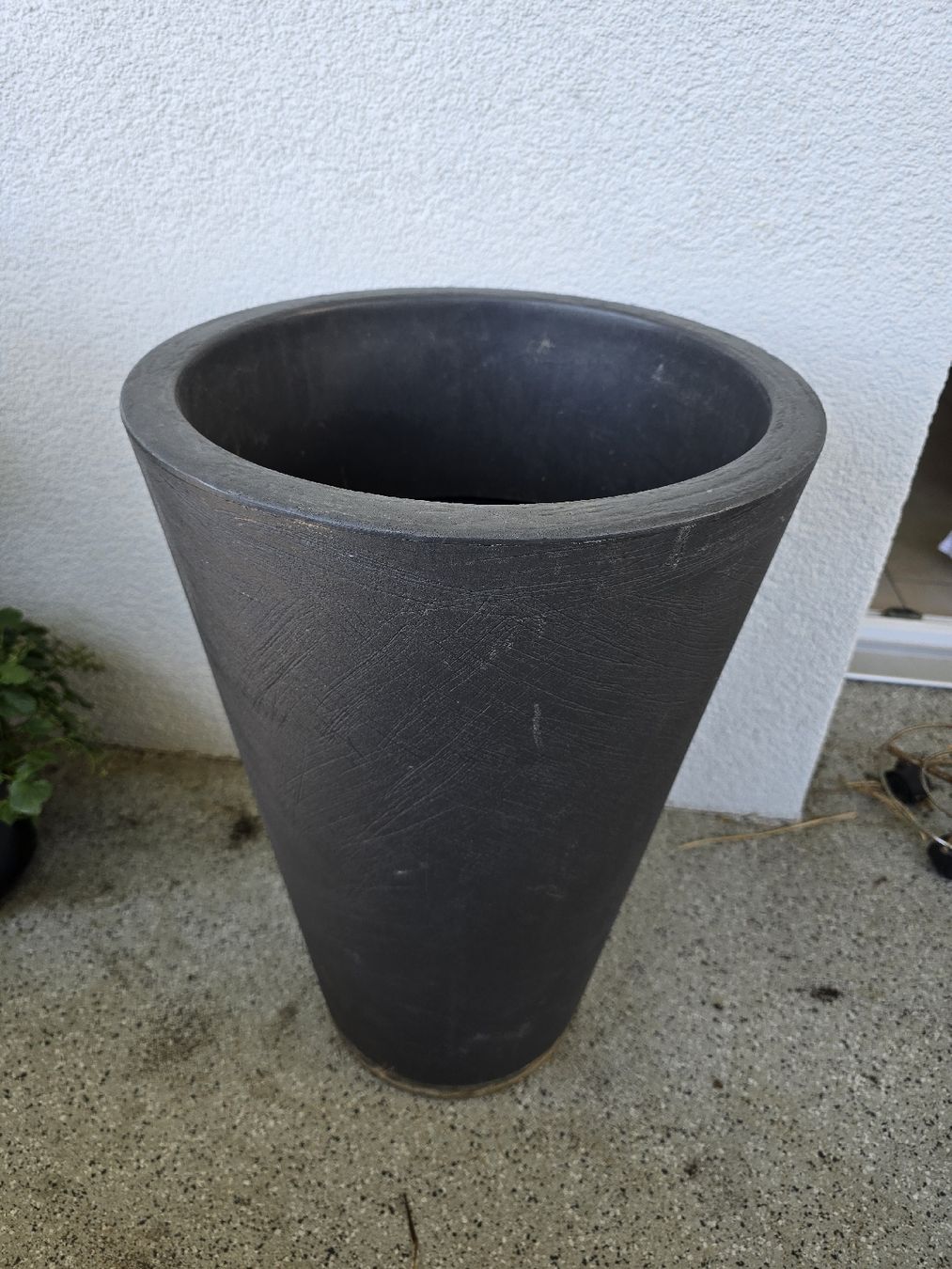 Blumentöpfe: Hoher Blumentopf – Gebraucht aus Rickenbach b. Wil von Kth_v8