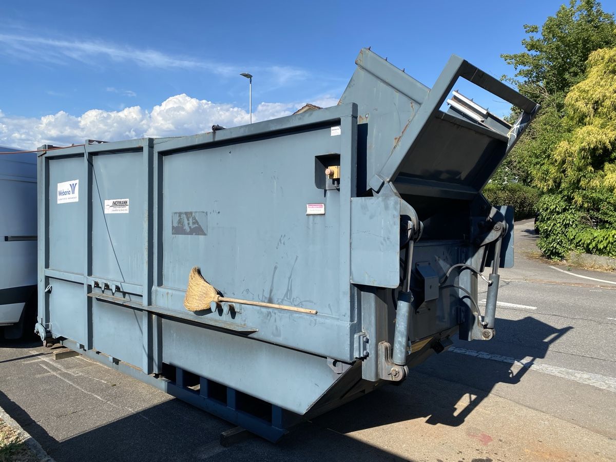 Contenitori edile: Pressmulde 12m3 von Avermann MPC 12 – Usato da Hägglingen venduto da Karin0802