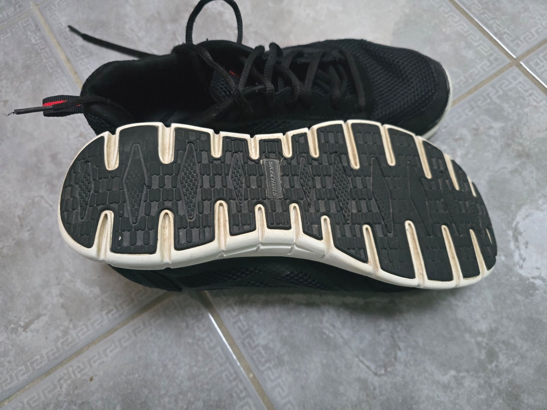 Skechers Scarpe da uomo: Sketches Gr.41*** – Usato da Zürich venduto da Fifa 2