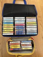 38 Kinderkassetten im Set (Mundart) inkl. 2 Koffer