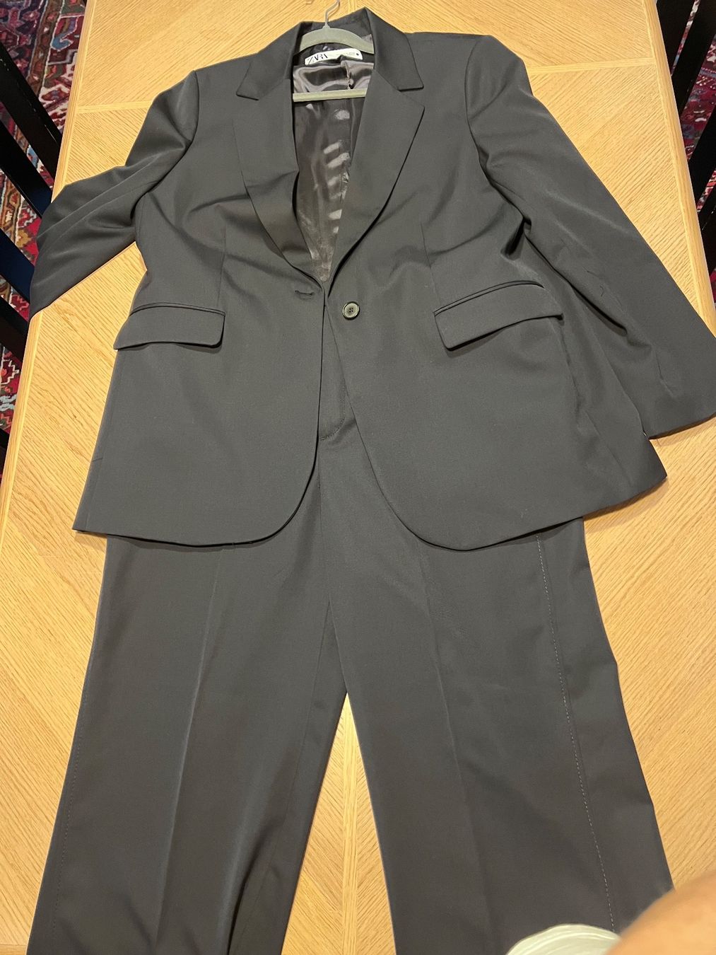 Zara Giacche: Zara completo pantalone nero – Usato da Caslano venduto da Elena61 3