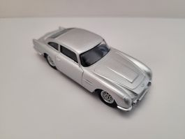 Aston Martin DB5 (Corgi)