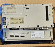 * OMRON Touchpanel NT31-ST122B-V2 - getestet in OVP *