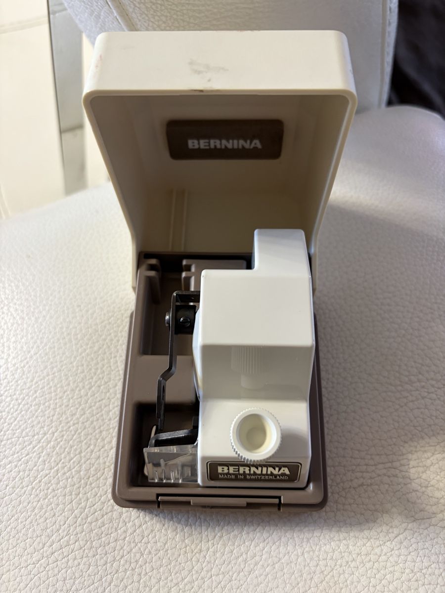 Bernina Macchine da cucire: Bernina Nähschneider – Usato da Schlieren venduto da MQ1965