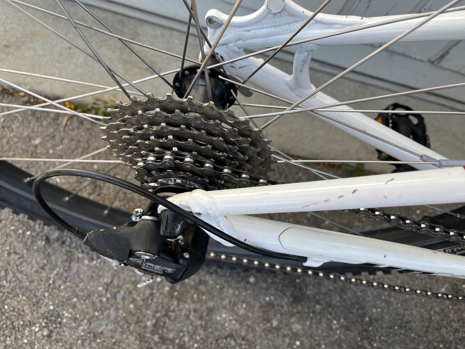 Specialized Biciclette: Specialized Hardrock 26 Zoll ab ca. 8 Jährige – Usato da St. Pelagiberg venduto da 1MagicMoment 2