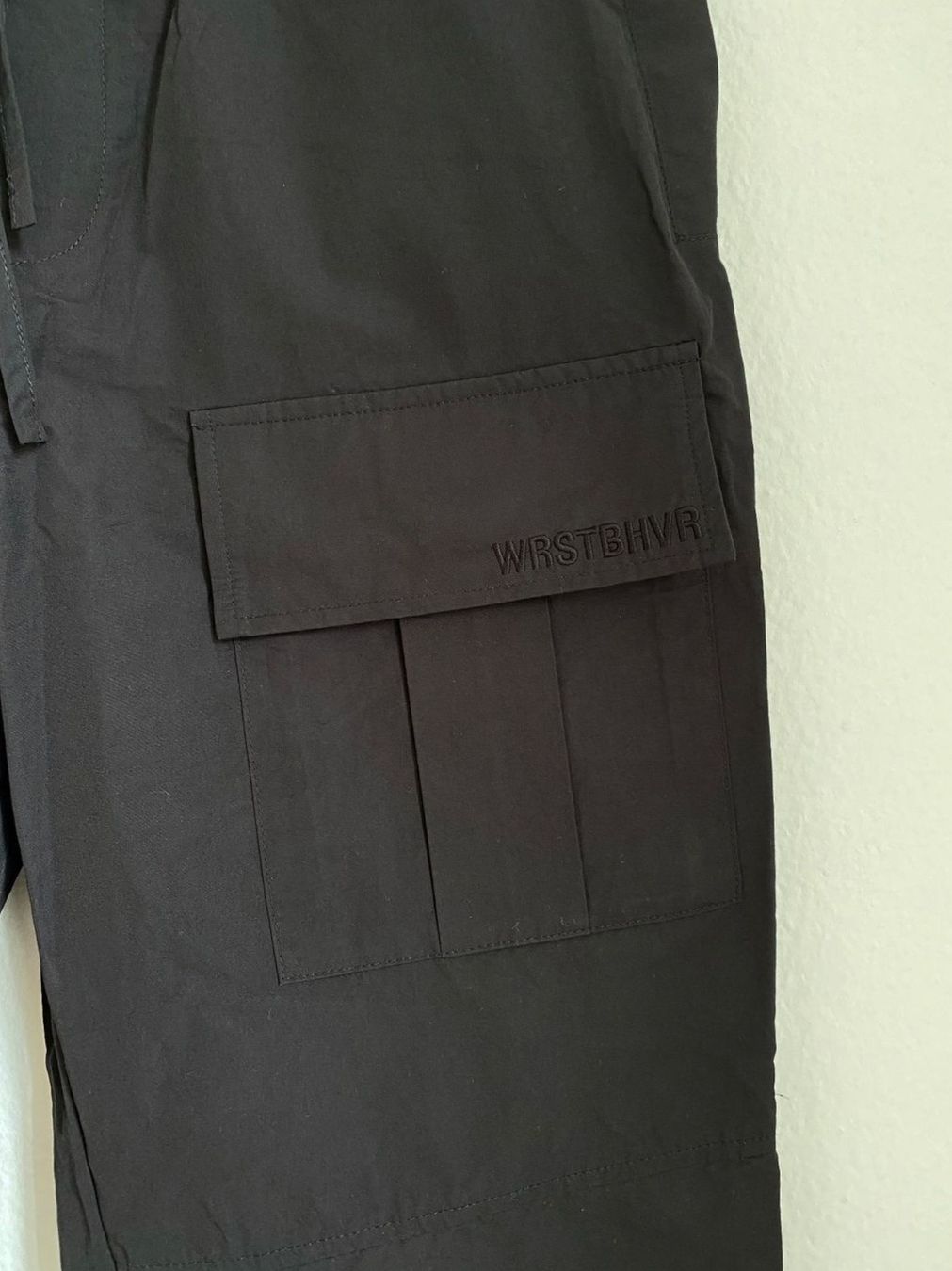 Pantaloni: WRSTBHVR Pants – Usato da Niederhasli venduto da jos_d7kb 2