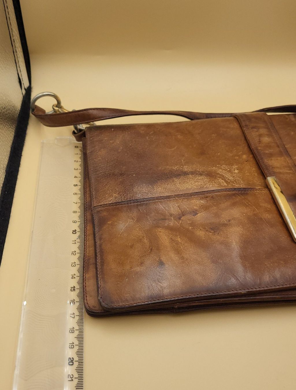 Taschen für Damen: Schicke Vintage Braun Ledertasche – Gebraucht aus Wald ZH von SwissPawnshop 4