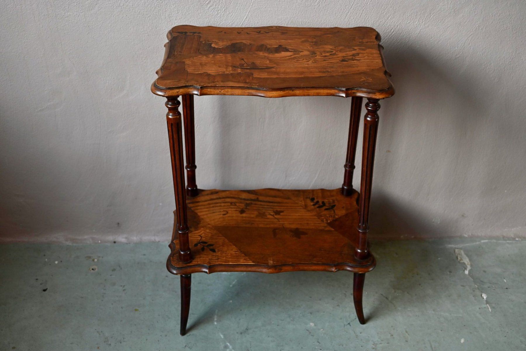 Tavoli: Desserte ancienne table à thé marquetée – Usato da COLMAR venduto da Sophiebellelurette 7
