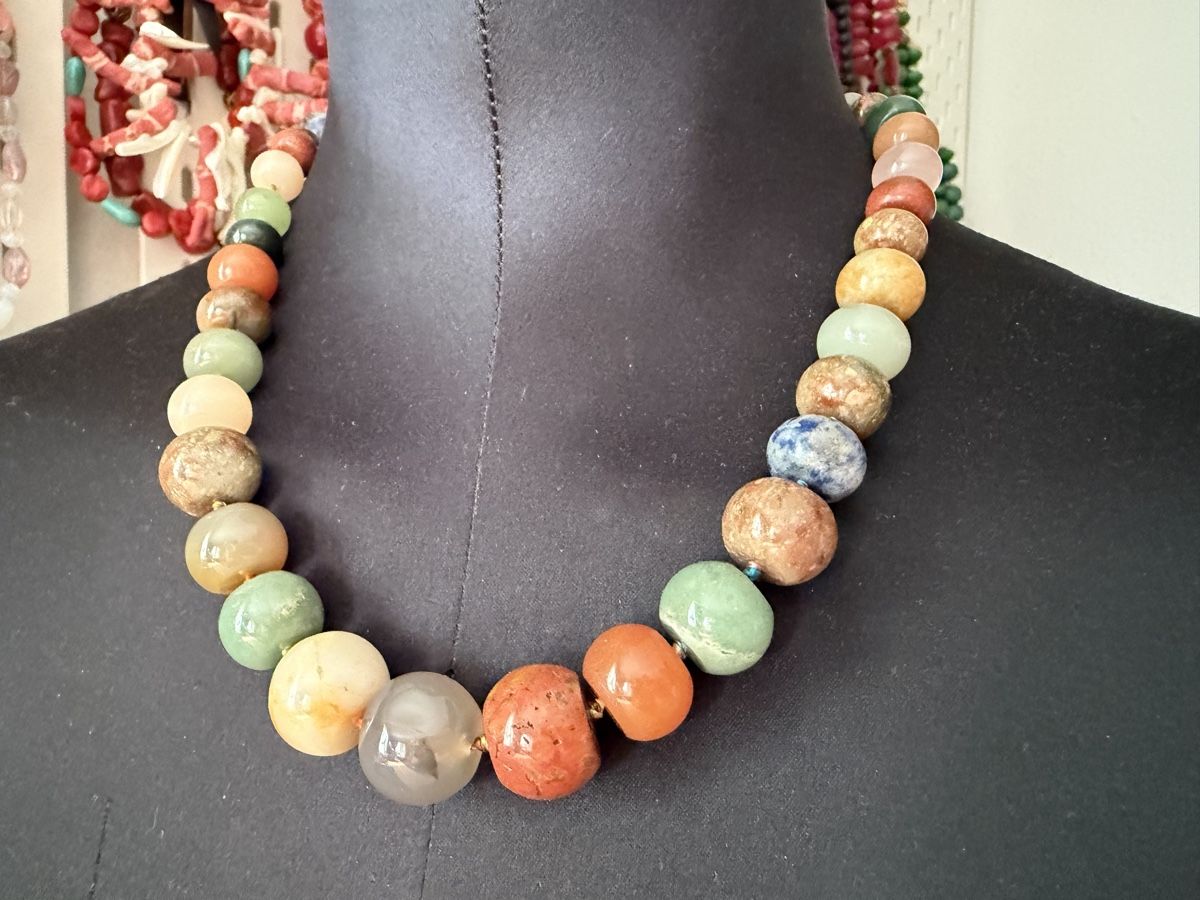 Catenine: Vintage gemischte Steine Halskette – Usato da Lamone venduto da LaCantinaMagica 1