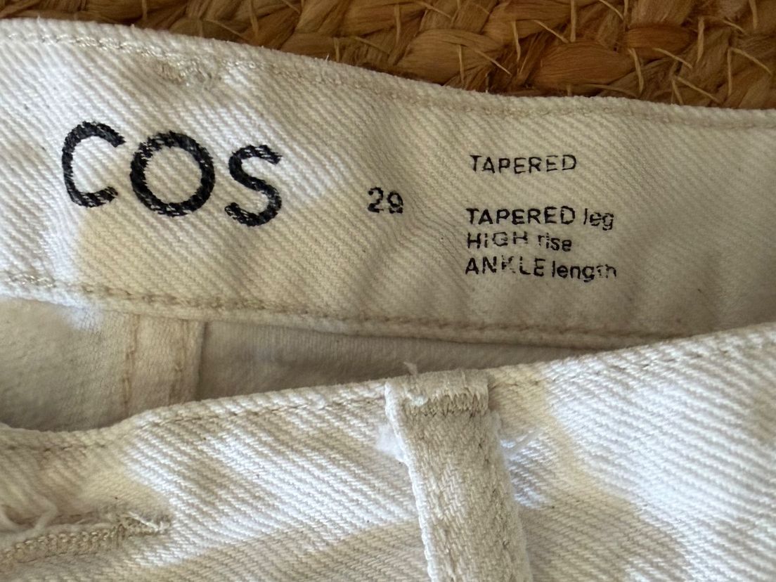 Cos Jeans: Jean blanc COS, taille 29 – Usato da Courchapoix venduto da Gess01 2