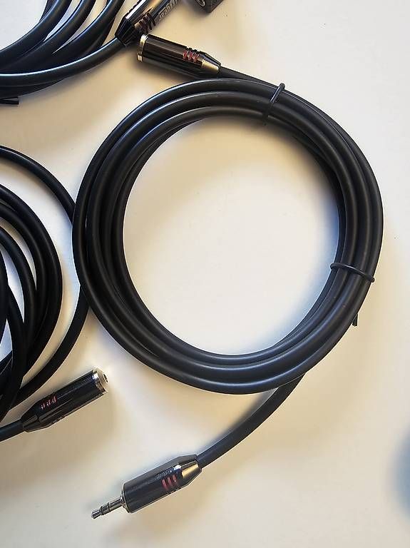 Cavi: Audio Adapter und Kabel – Usato da Bern venduto da Argia 1