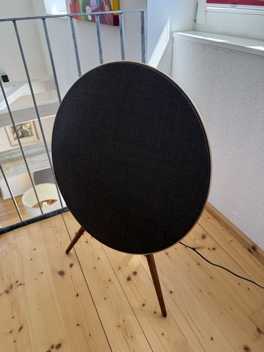 Bang & Olufsen Haut-parleurs: B&O BeoPlay A9 Lautsprecher Walnut – D'occasion à Rämismühle par BikertinuZH