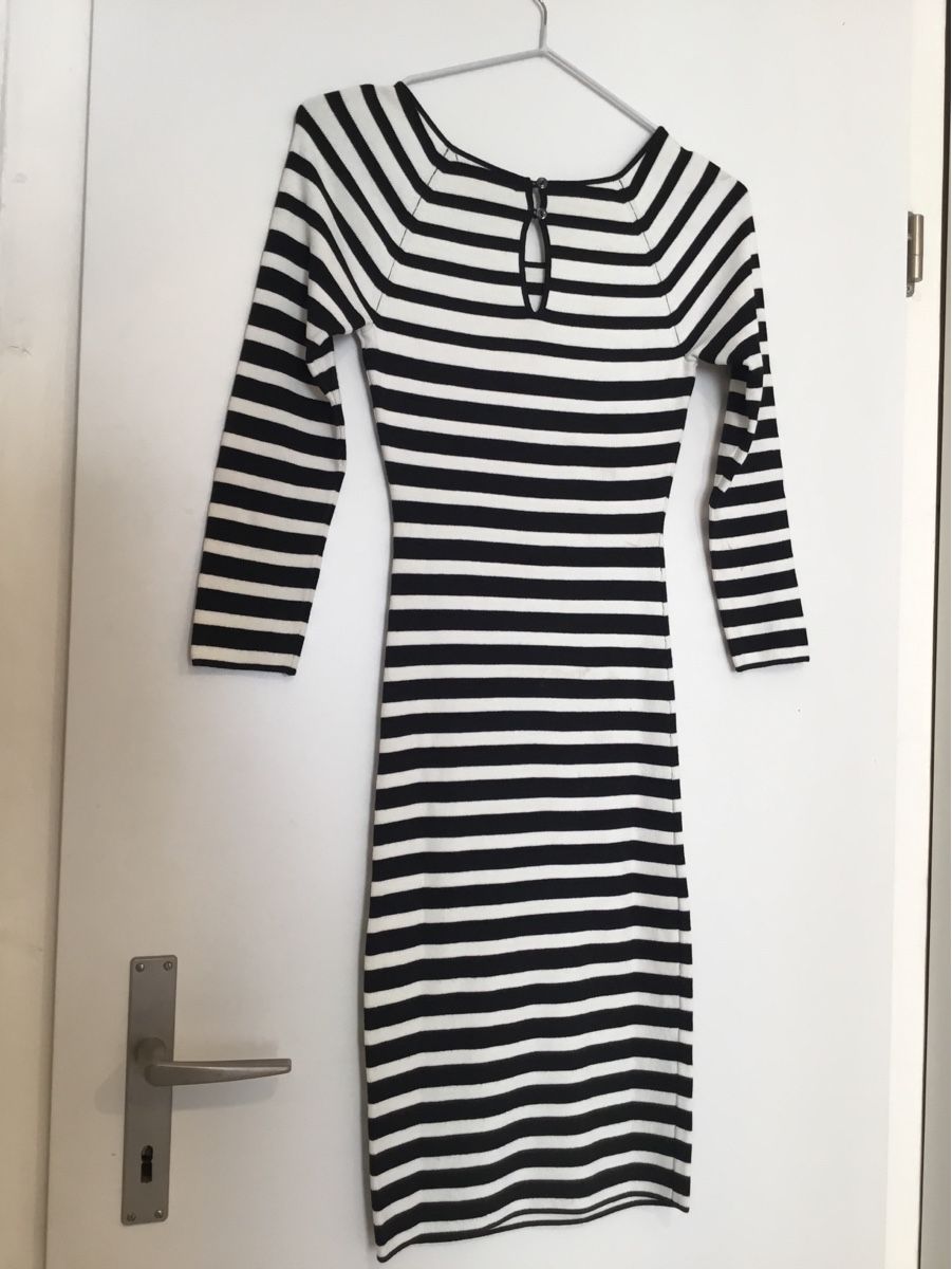 Vestiti: Schwarz/Weiss gestreiftes Strickkleid Grösse S – Usato da Aarau venduto da romiana01 1