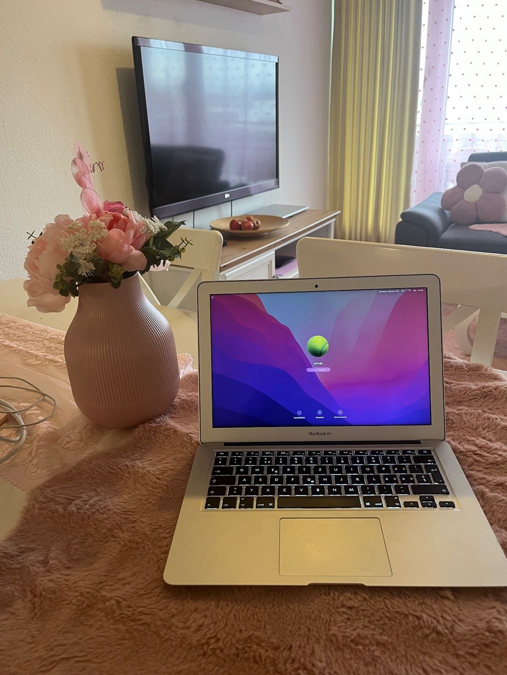 Apple PC: MacBook Air (2017) mit Ladegeräte – Usato da Wohlen AG venduto da Sander.D