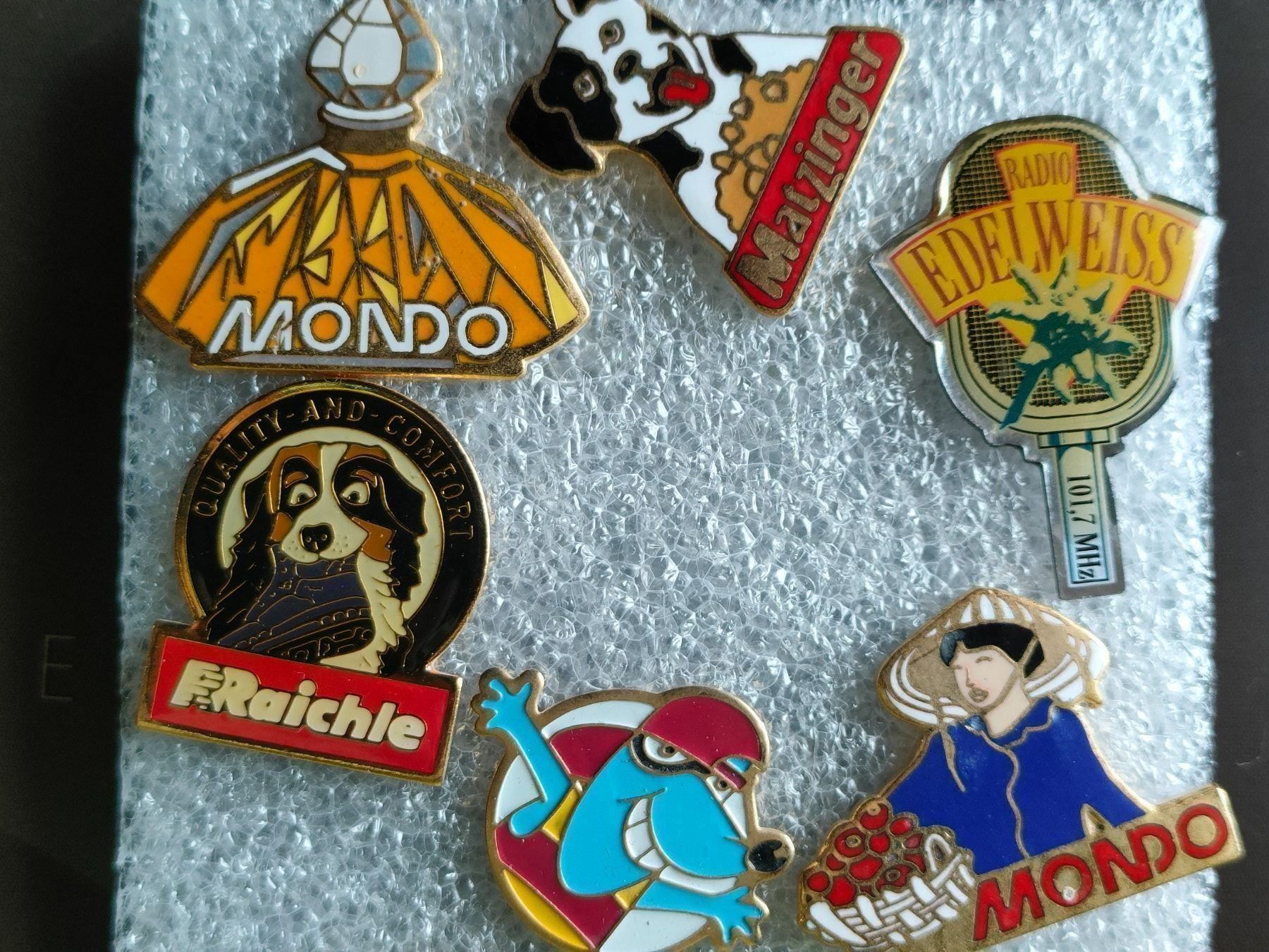 Plaketten & Abzeichen: Pin/Matzinger/Raichle/Mondo – Gebraucht aus Brugg AG von Mashaba 2
