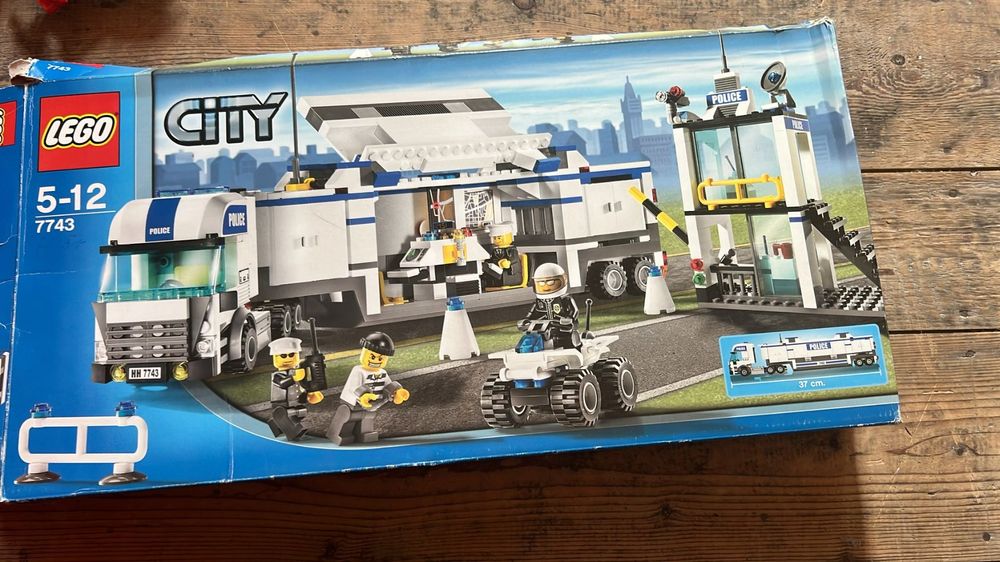 LEGO City 7743 – Polizei-Einsatzzentrale (Gebraucht) in Wohlen AG für ...