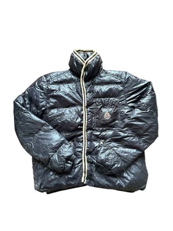 Doudoune Moncler noire, modèle classique, bon état