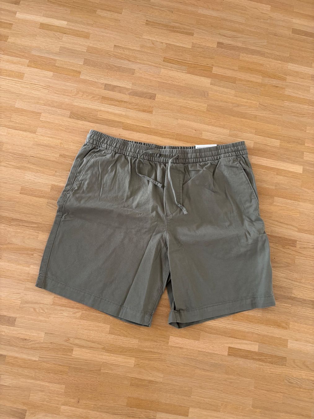 H&M Pantaloni: Herren Shorts Khaki Grösse L neu – Nuovo e nell'imballaggio originale da Zollikofen venduto da lia_f9xw