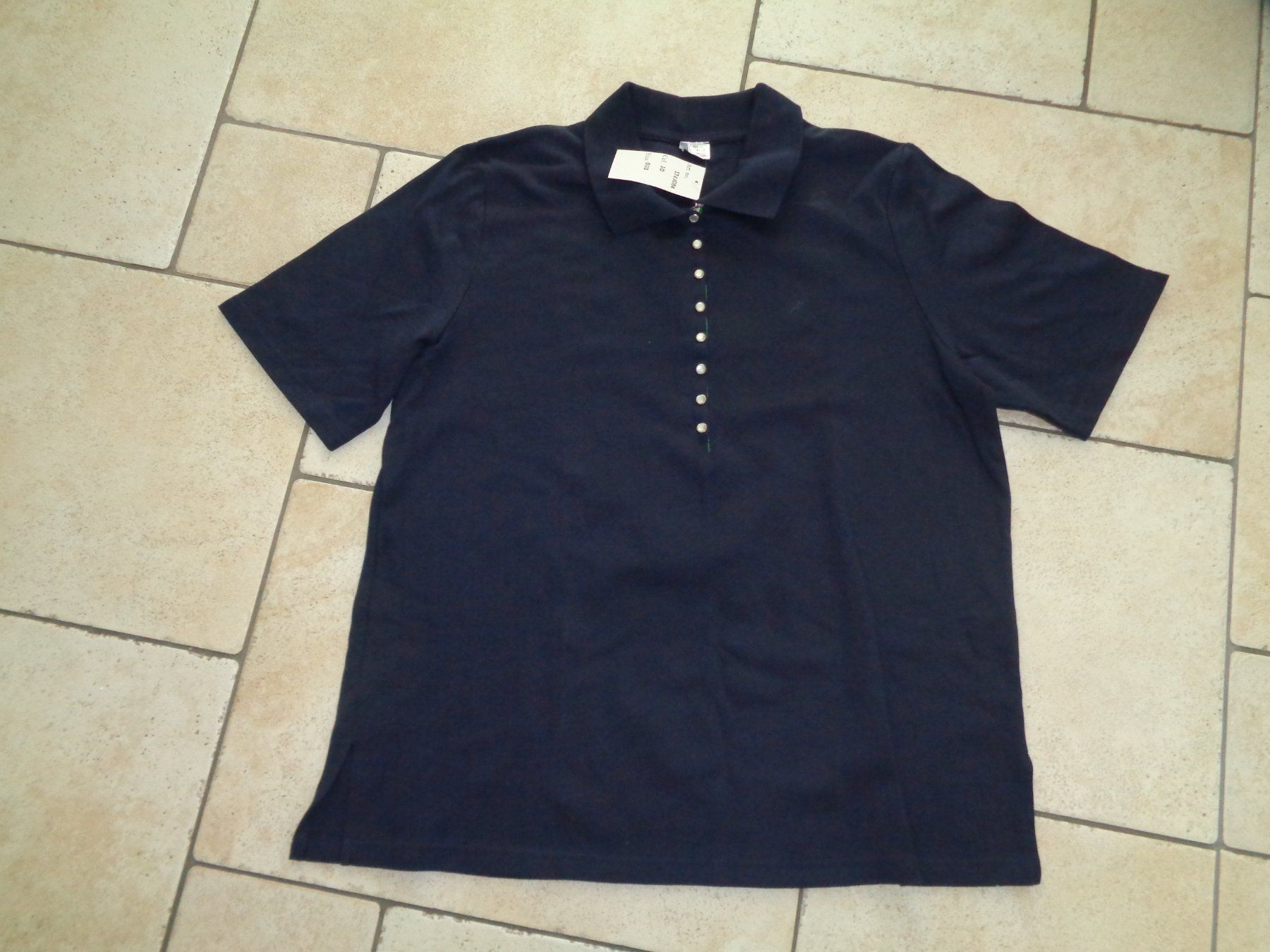 T-Shirts: Shirt  Grösse 44/46 – Gebraucht aus Kreuzlingen von Robi-2003