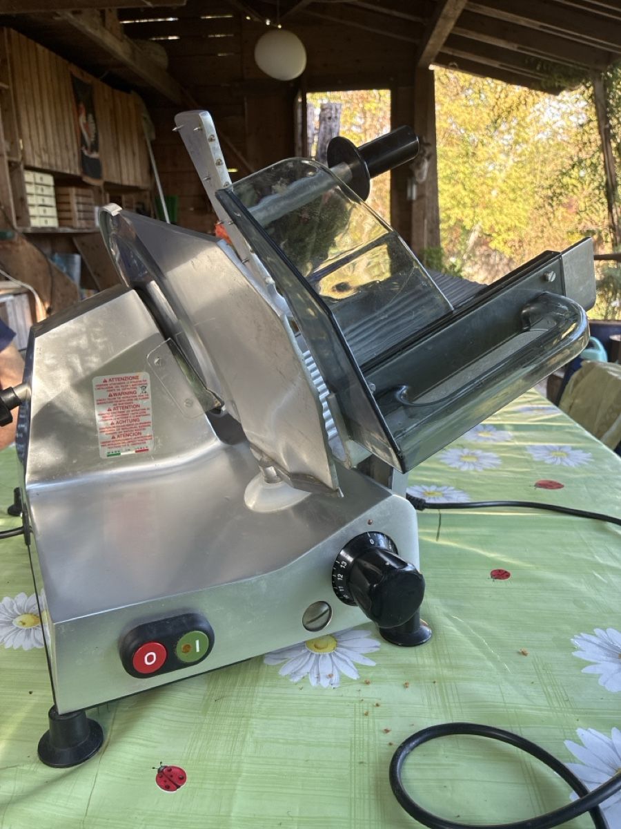 Appareils de cuisine: Fleischmaschine – D'occasion à Küttigen par min_rw2y 4
