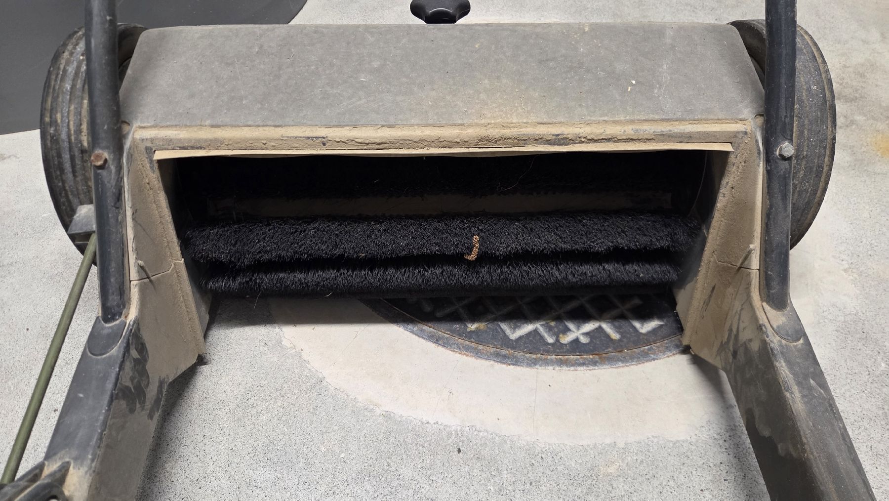Cleanfix Tutte le macchine: Cleanfix Kehrmaschine Wischmaschine – Difettoso da Ostermundigen venduto da kriiiii 1
