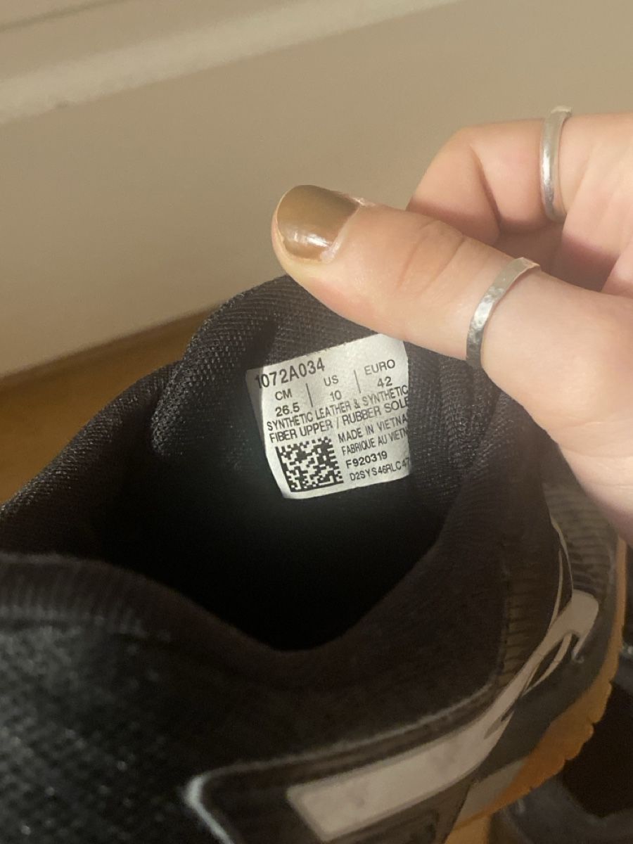Asics Scarpe da uomo: asics gel rocket hallenschuhe grösse 42 – Usato da Zürich venduto da chind 3