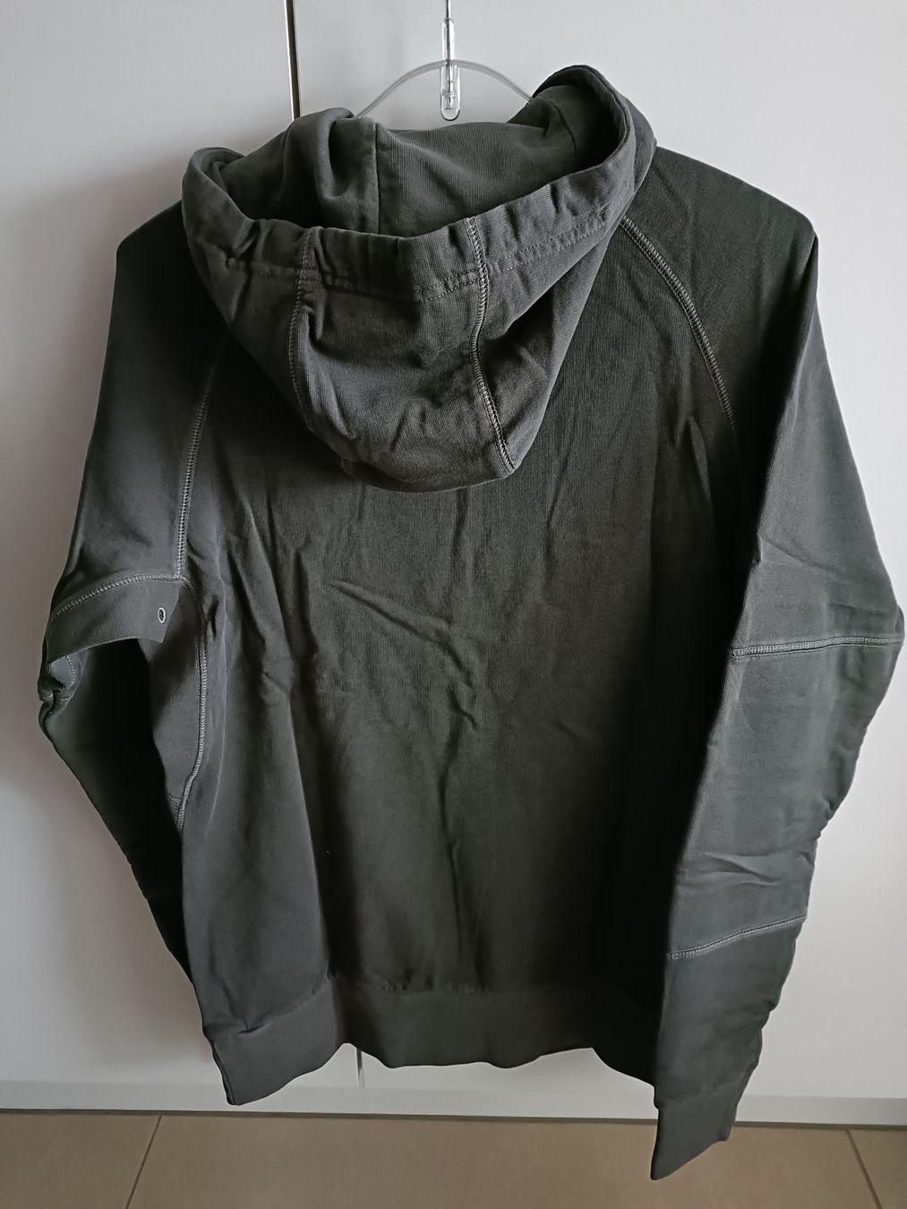 Pullover & Sweatshirts: Herren Kapuzenpulli / Hoodie - Grösse XS – Neu und originalverpackt aus Rickenbach b. Wil von Kth_v8 2