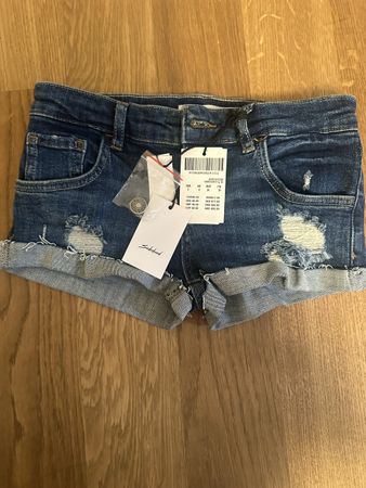 New! Subdued denim shorts
