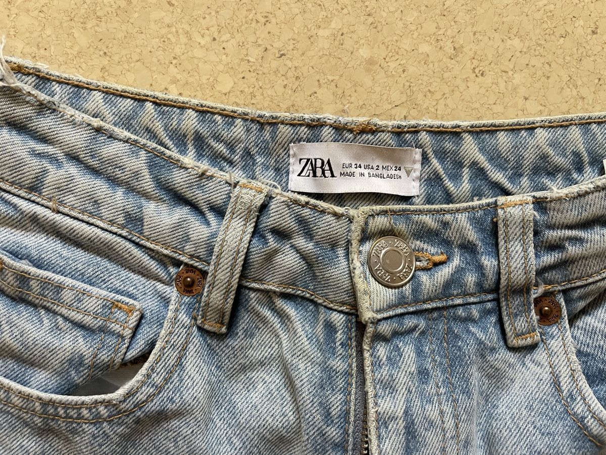 Zara Pantaloni: Zara Hellblaue Jeans Grösse XS – Nuovo (secondo la descrizione) da Neuheim venduto da fab_7m2f 3