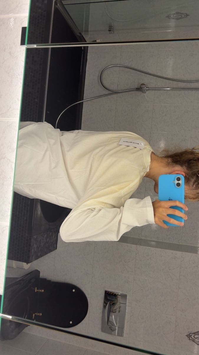 Acne Studios Pullover & Sweatshirts: Long-sleeve Acne Studios – Neu (gemäss Beschreibung) aus Le Grand-Saconnex von c7w_ngx7 6