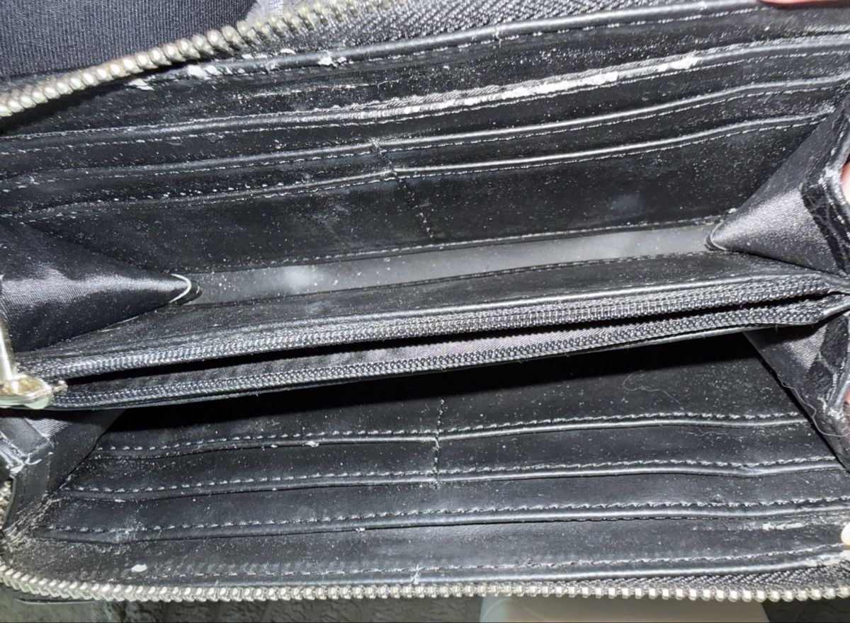 Guess Portamonete: Portemonnaie GUESS  – Usato da Pfeffikon LU venduto da pepino17 3