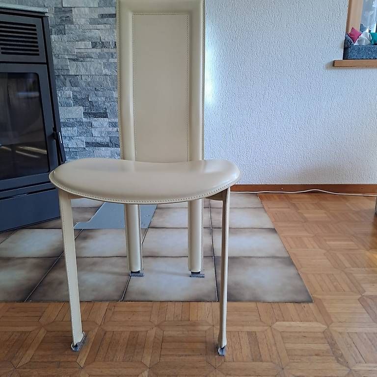 Sedie: Chaises en cuir – Usato da Russy venduto da Migelmos 2