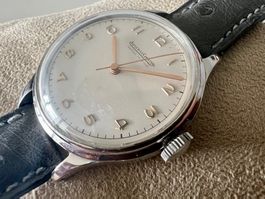 JAEGER LE COULTRE Vintage manual winding wristwatch 40's