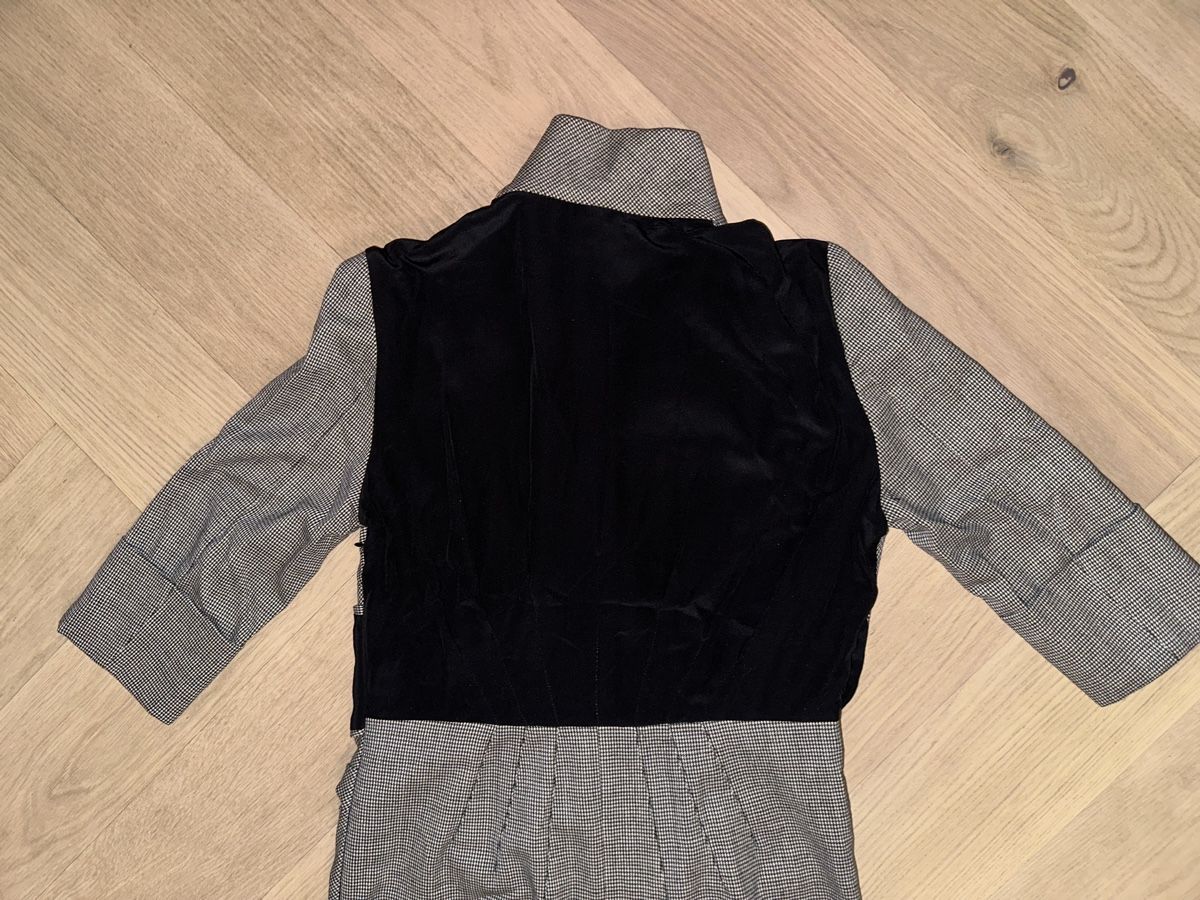 Sportmax Vestiti: SPORT MAX - Robe noire et blanche - taille 38 – Usato da Genève venduto da Lucie.hwrth 4