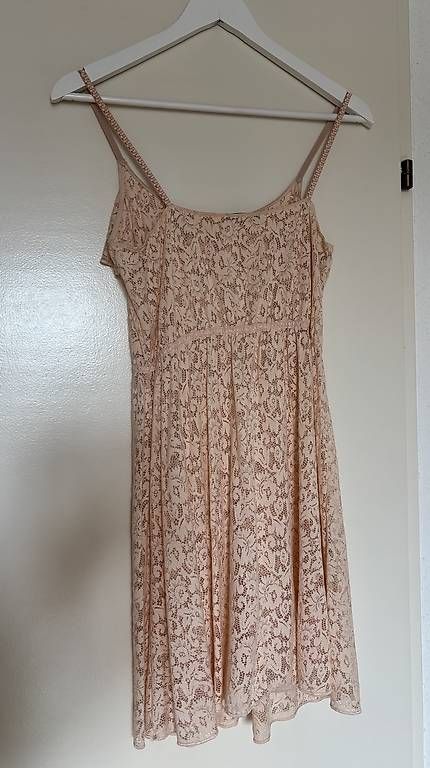 Tezenis Vestiti: Spitzenkleid rosa Tezenis – Usato da Baden venduto da Chrisenft 1