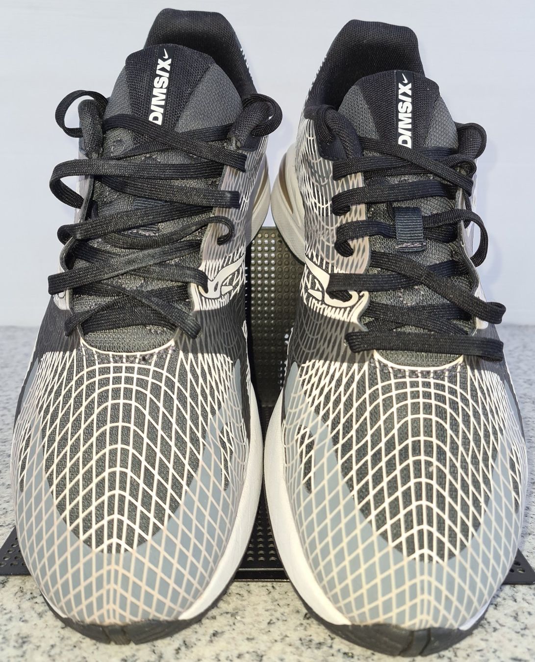 Nike Scarpe da uomo: NIKE Schuhe EUR-Gr. 43 – Usato da Münchenstein venduto da vitalfit 1