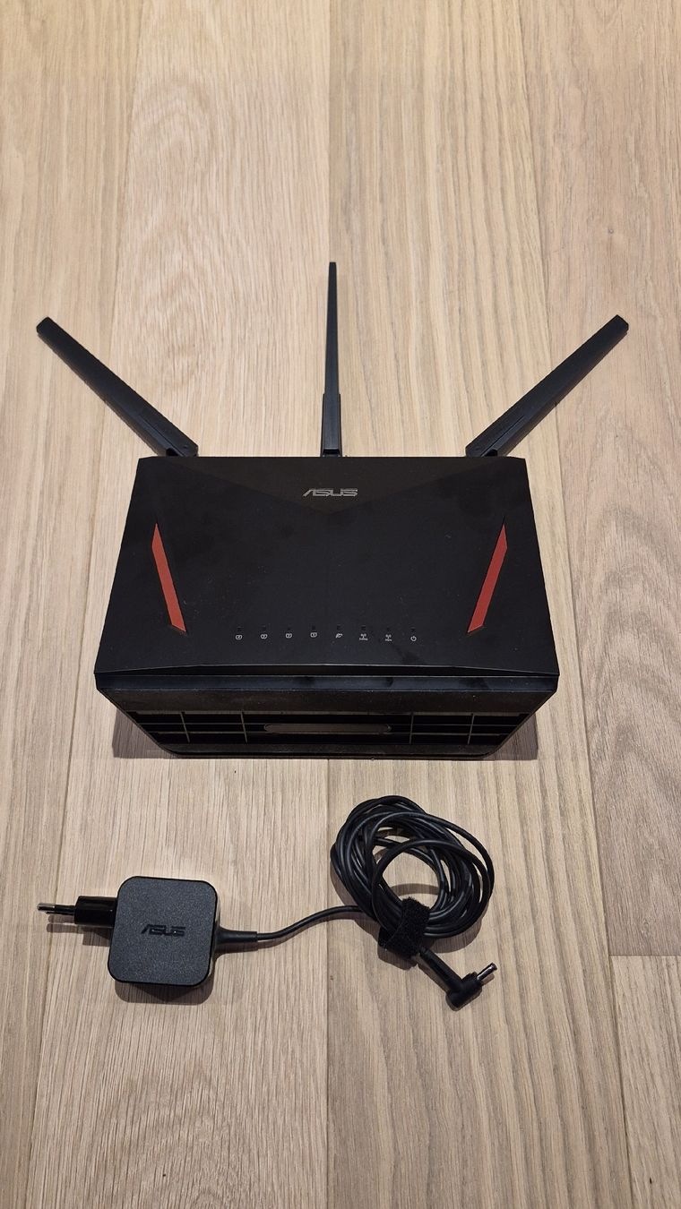 Asus Modems & Router: Routeur Asus rt-ac86u – Gebraucht aus Epalinges von Tritus12 1