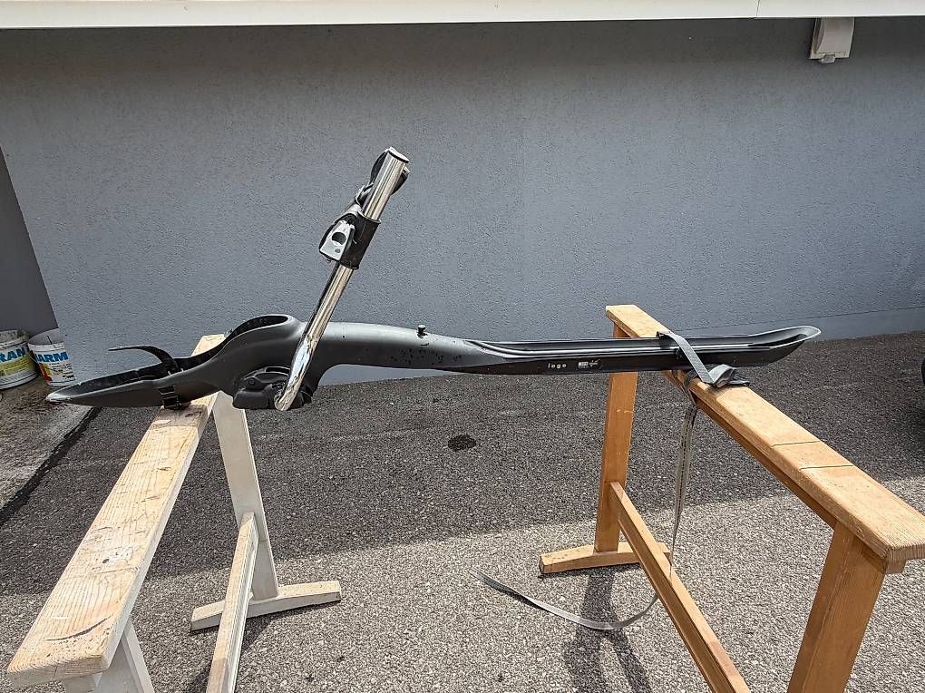 Dachträger: Porte vélo fixé sur les barres de toit – Gebraucht aus Porsel von jac_225t
