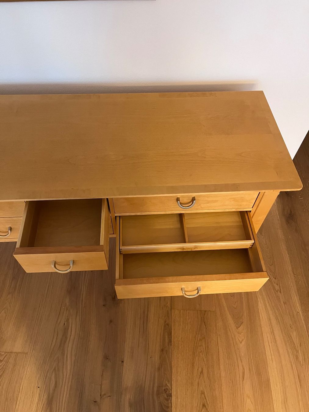 Cassettiere: Scandinavian Wooden Sideboard – Usato da Zürich venduto da nil_l7fb 7