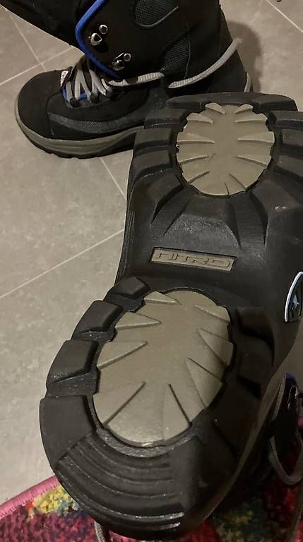 Chaussures hommes: Snowboard Schuhe Nitro 24.5 – D'occasion à Triesen par milen77 1