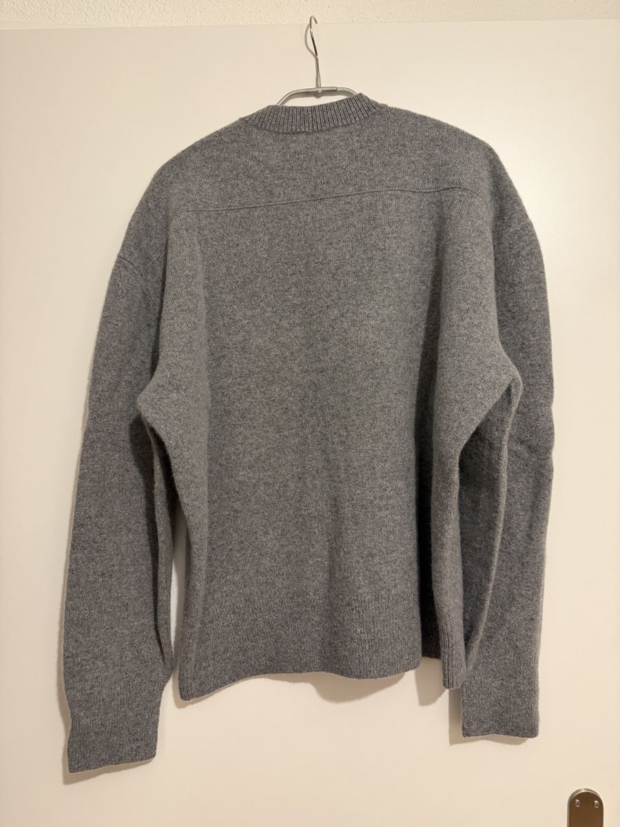 Cos Maglioni & Felpe: COS COS Wollpullover mit V-Ausschnitt – Usato da Herisau venduto da LauraHope 2