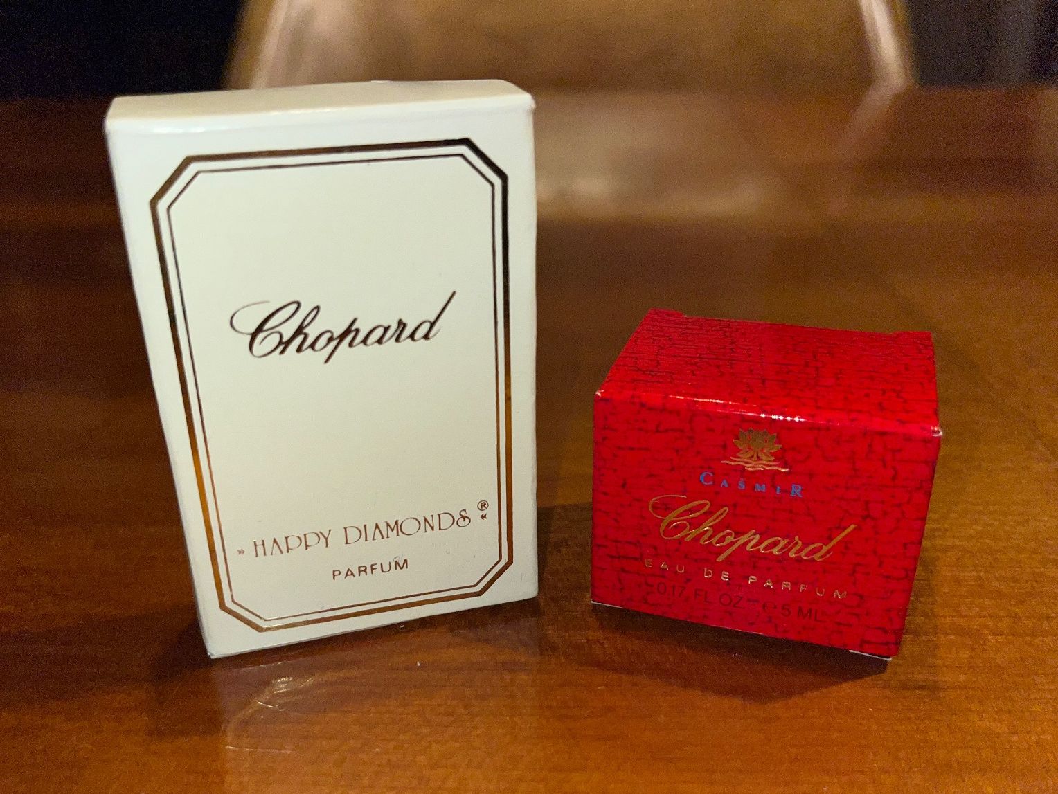 Chopard Profumi & Eau de Toilette: Chopard Miniatur Set - Happy Diamonds & Casmir Parfum – Nuovo (secondo la descrizione) da Winterthur venduto da ver_j6jn