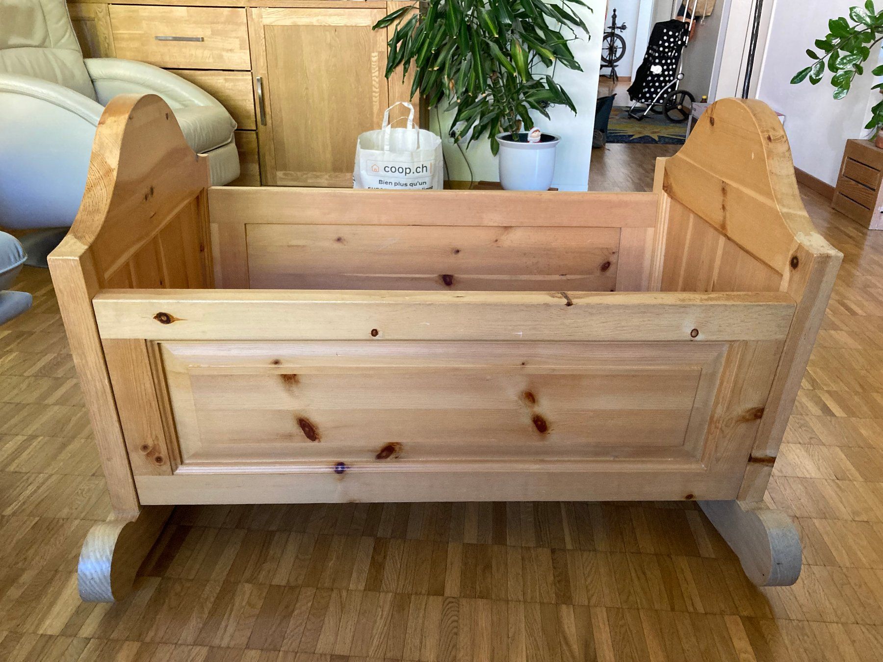 Wiegen & Stubenwagen: Baby Holzwiege – Gebraucht aus Winterthur von Quilterin 4