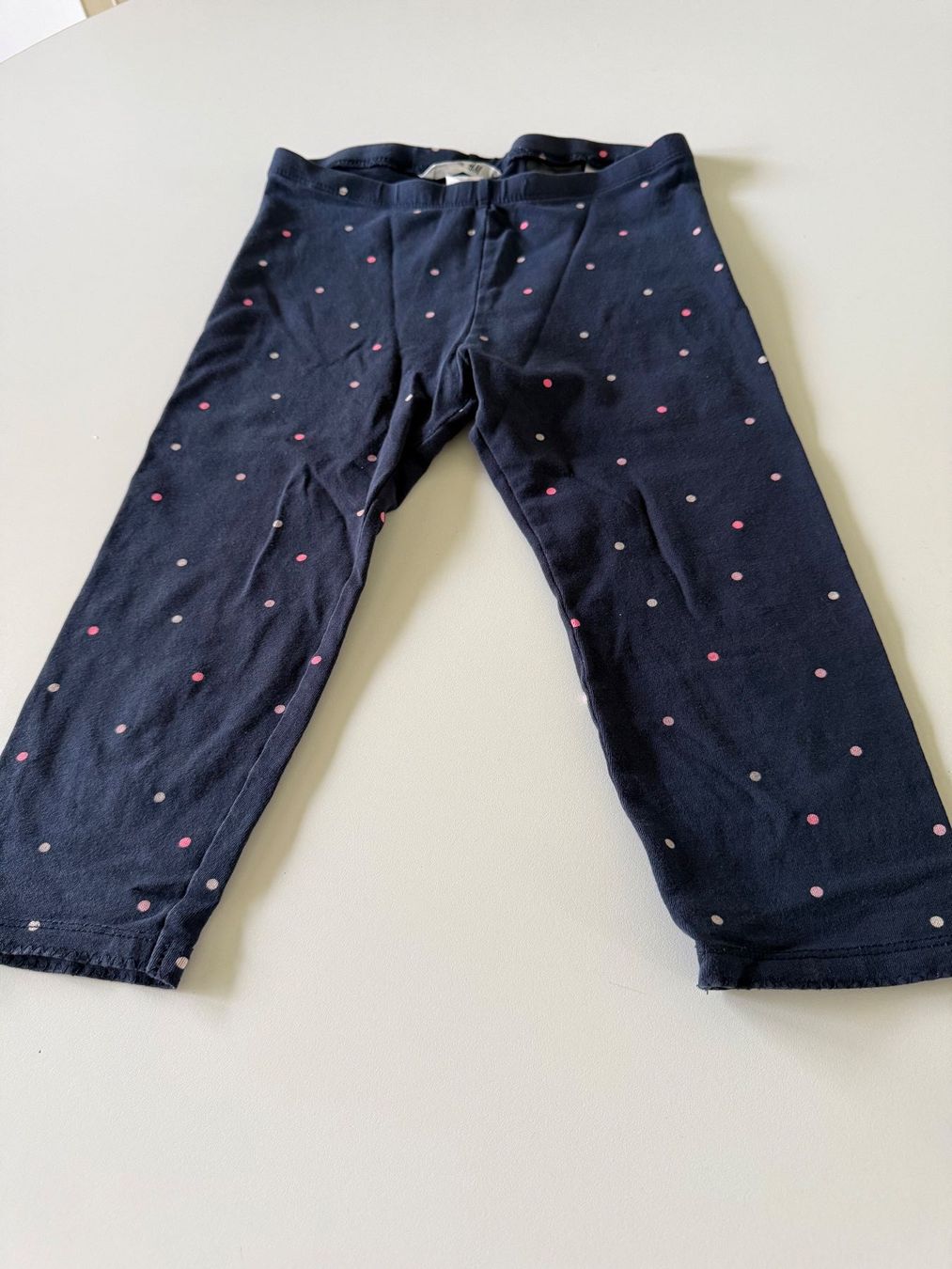 H&M Calze & Collant: Mädchen-Leggins 3/4 Gr. 134 H&M – Usato da Dällikon venduto da dahi1 1