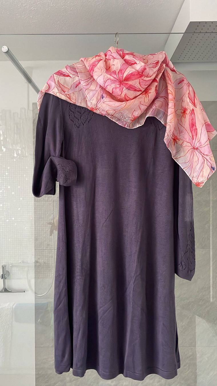 Kleider: Violettes Strickkleid NoaNoa S – Gebraucht aus Huttwil von heinzdaniel63 4